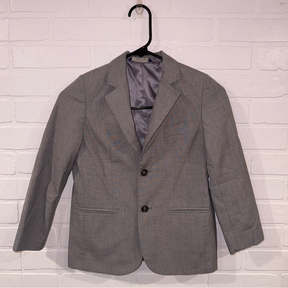 Boys Cherokee Gray Sport Coat with Notched Lapels and Structured Shoulders